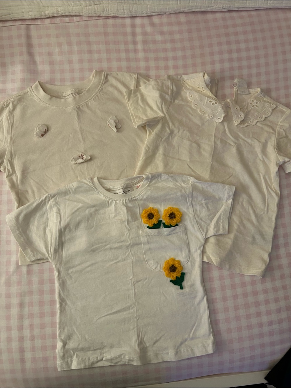 Zara White Kids T-Shirt with Crocheted Sunflower Pocket